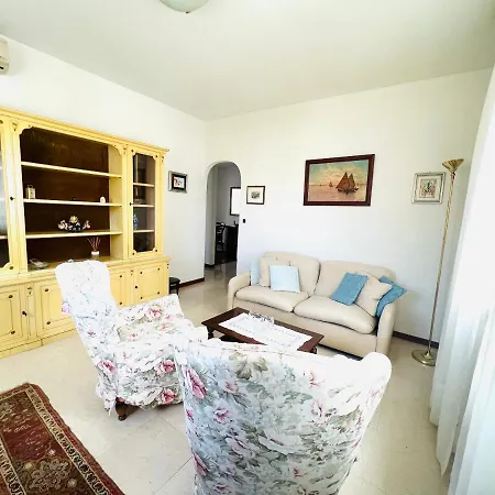 Centrale A 3 Min Dal Mare Con Parcheggio Gratis ☆☆☆☆☆ Emina Bordighera