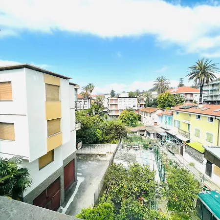 Centrale A 3 Min Dal Mare Con Parcheggio Gratis ☆☆☆☆☆ Emina * Bordighera